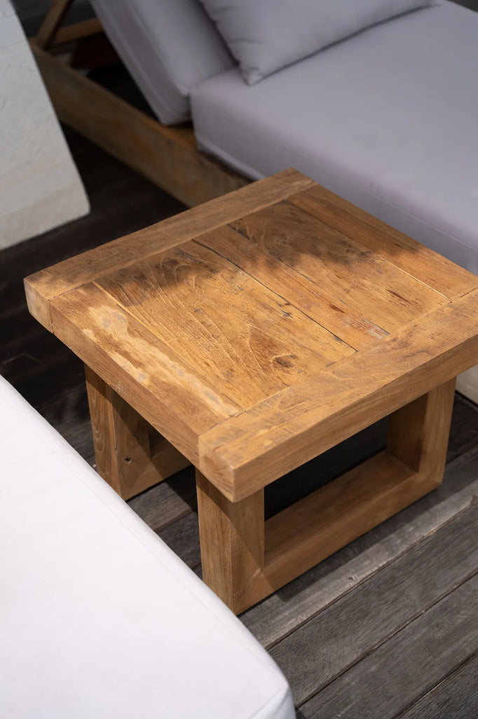 La table d'appoint en teck récupéré - Naturel