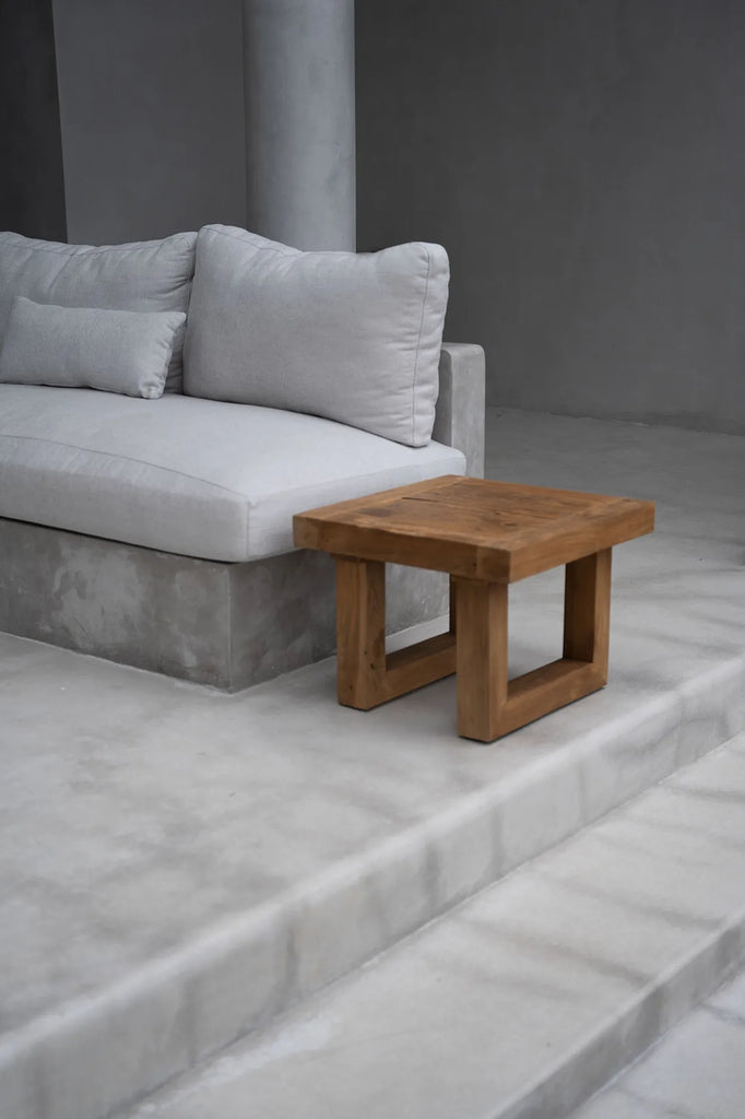 La table d'appoint en teck récupéré - Naturel