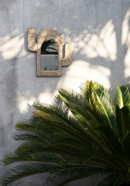 Miroir mural en coquillages forme cactus – Cactus Shell Spiegel Naturel