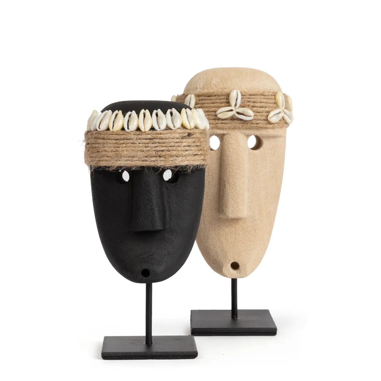 La statue Sumba #35 sur pied