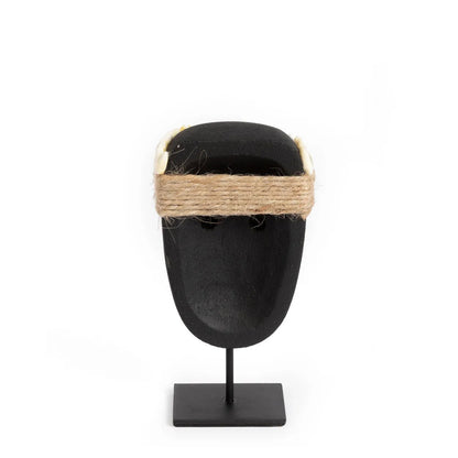 La statue Sumba #35 sur pied