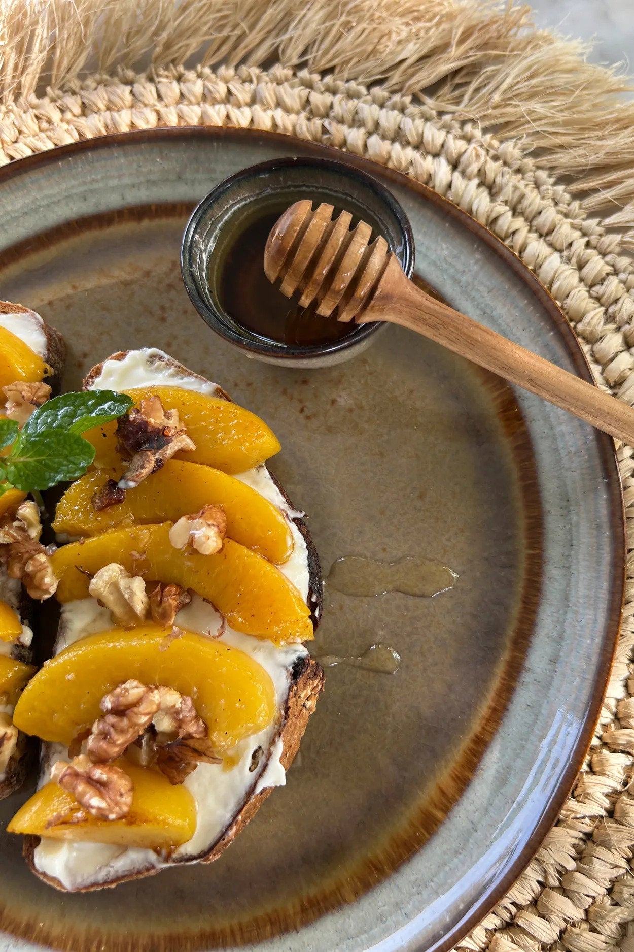 Rouleau à  de racine de teck