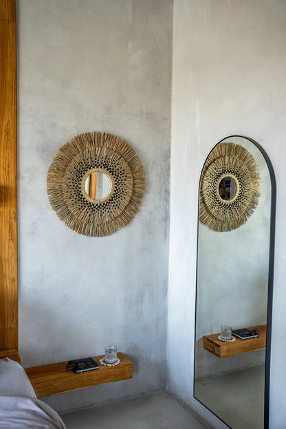 Miroir mural rond Havana en herbe et coquillages – Noir Naturel – Taille L