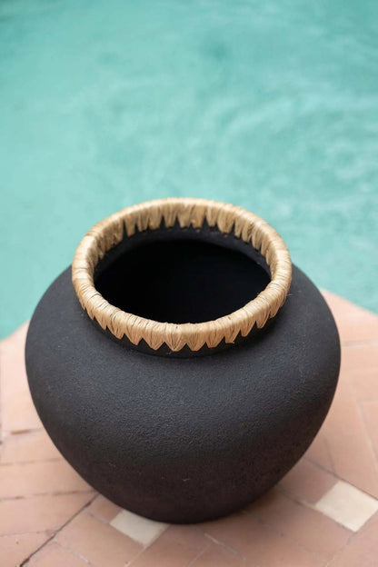 Le Vase Styly - Noir Naturel - M