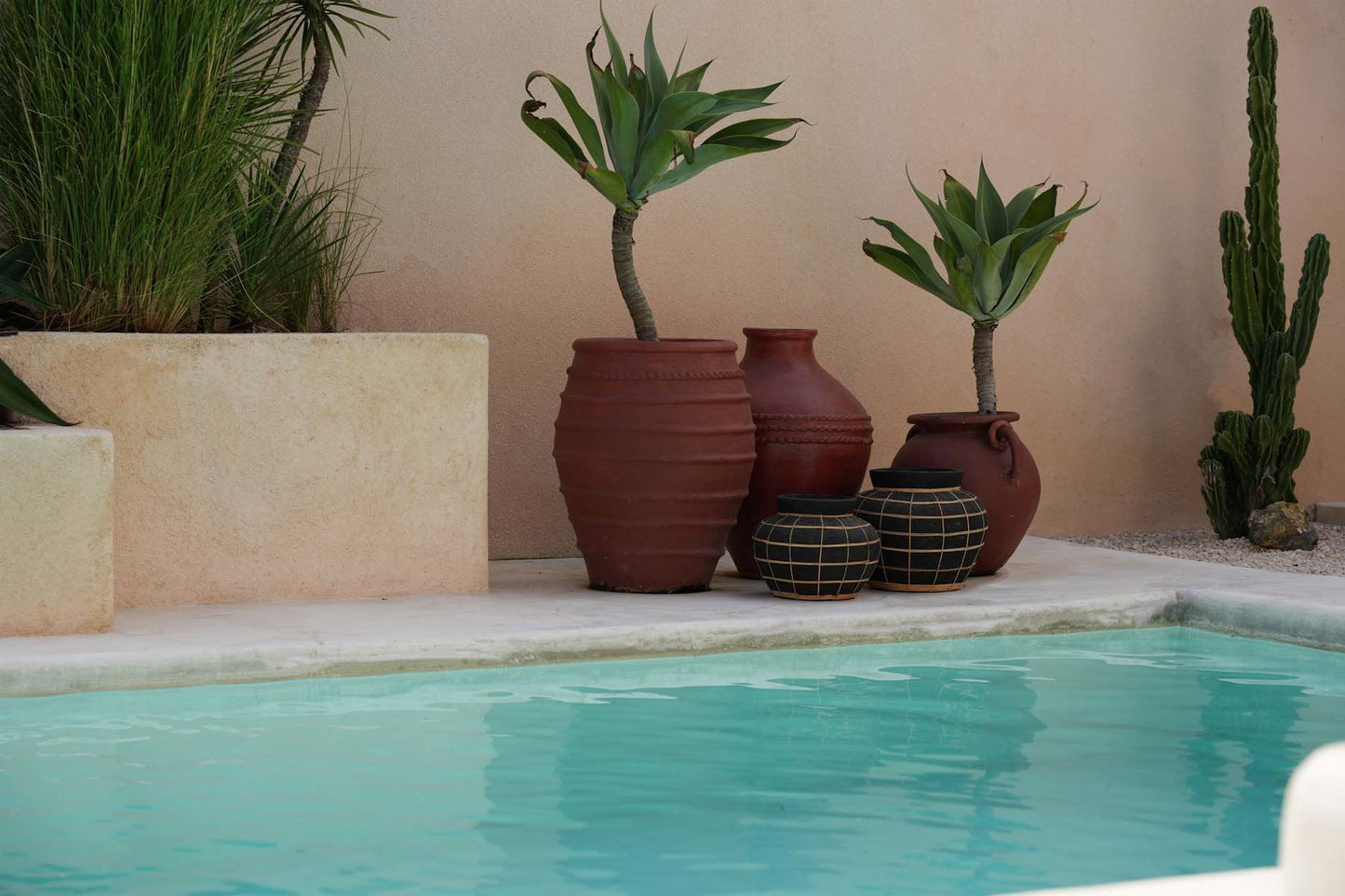 Le vase Belly - Noir Naturel - L