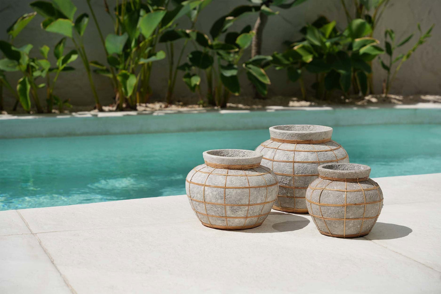 Vase Belly béton naturel en terre cuite – M