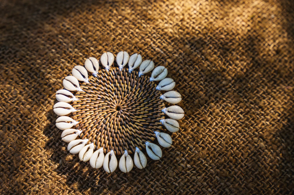 Le Sous-verre Colonial Shell - Brun Naturel