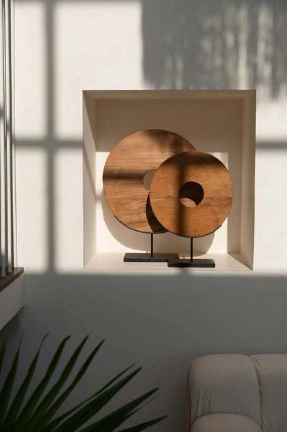 Statue Le Disque En Teak Sur Pied - L