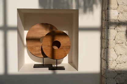 Statue Le Disque en Teck sur Pied - M